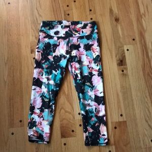 Fabletics cropped Capri